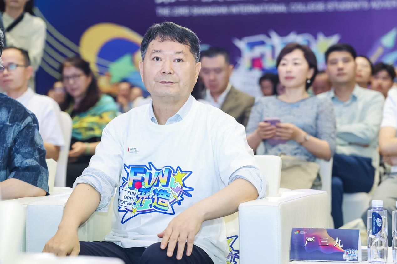 9A677F1EBD1A9E0D3BB5BBC1692_4CDD003F_1E195