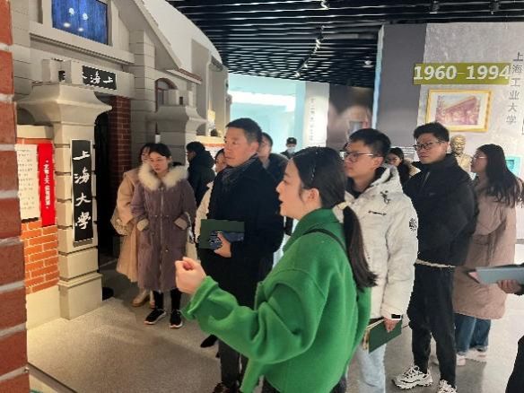 680C1E3B2B245BB60F03EF5FD92_25A432B0_D814