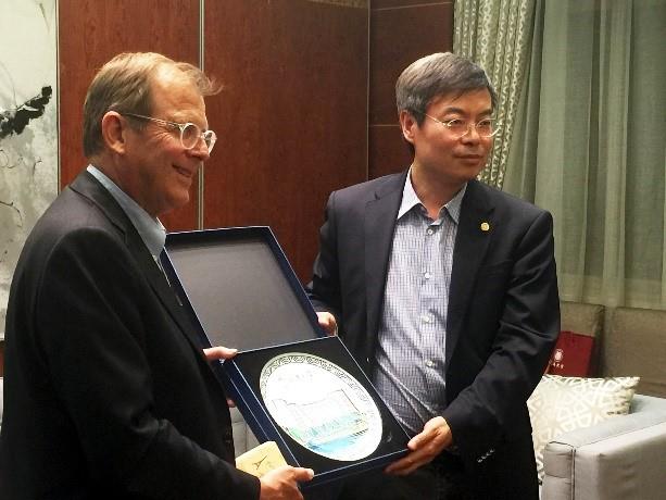 58EF07FA7B8595106ACE3C004E4_3559F659_A4DE.jpg?e=