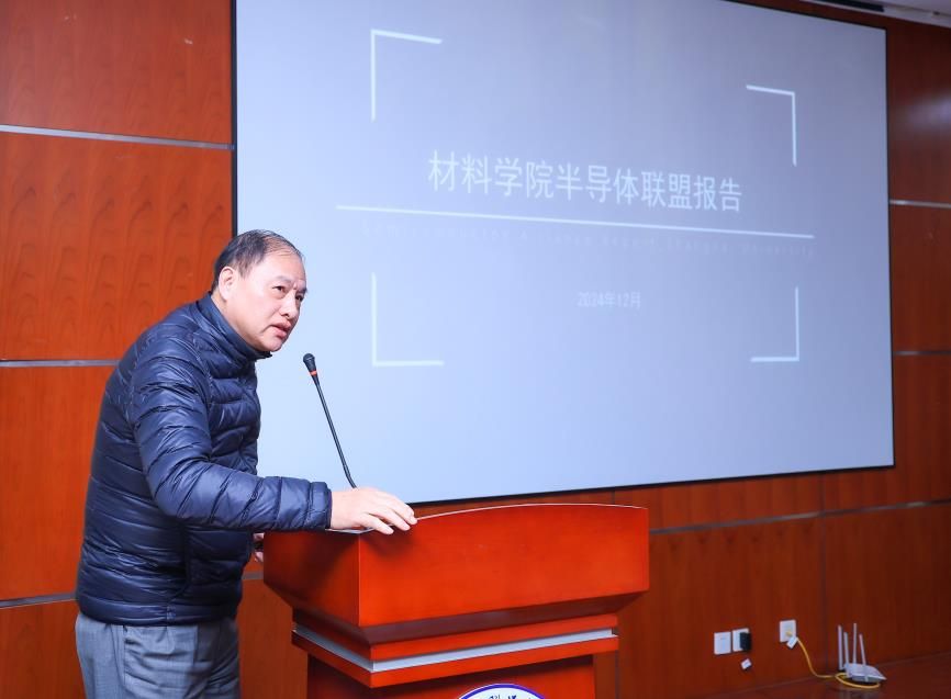 F087E0E7D3410C8B16B11CA21DE_AA39F347_B821