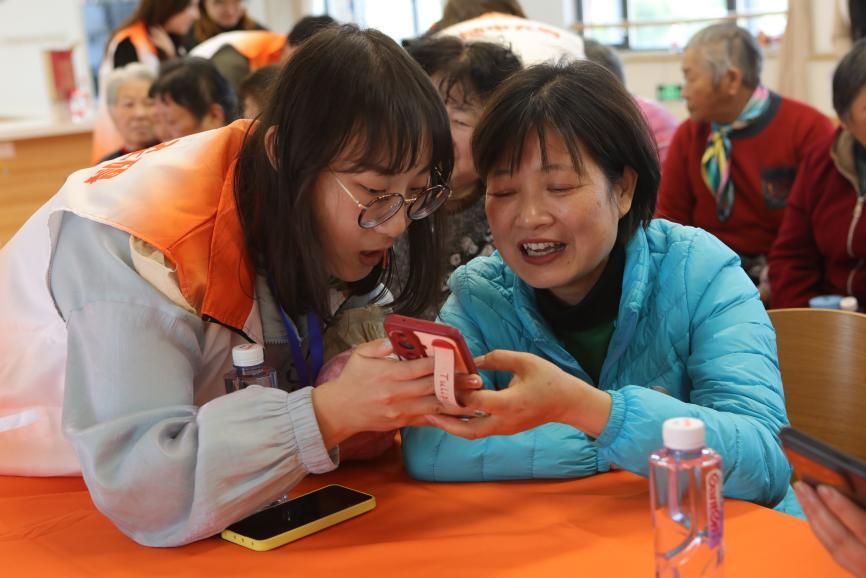 B49ABF94F86EF41C386137A3403_B7F2FE07_108C0