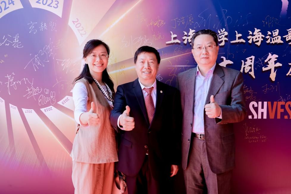 B4733F275C72AF12DFC965162C6_ADB585E7_14879