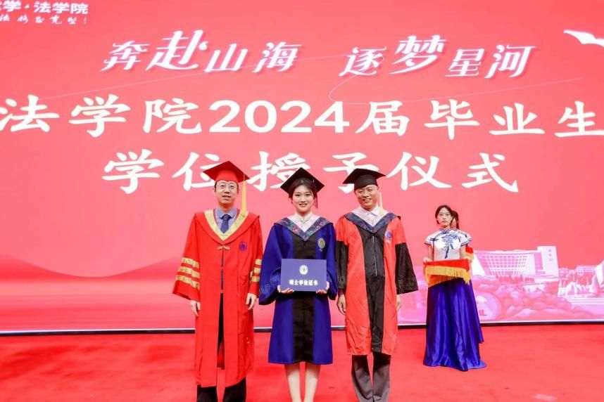 BAEC2796830E321D00CB8E07A8B_894E3C20_100A8 BAEC2796830E321D00CB8E07A8B_894E3C20_100A8