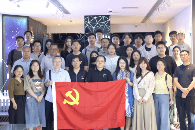 848ACCAF8A8FF1C39187601FC93_2D61AD33_24232