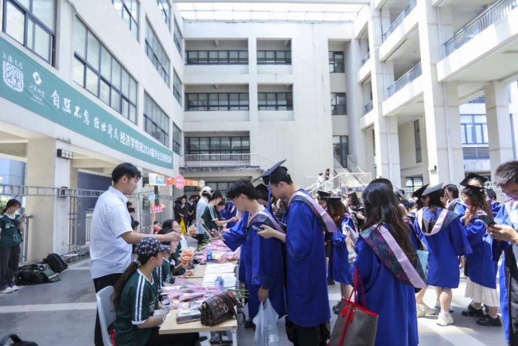 84A3854FADAF9FD49D83560007F_046B5939_1CA91