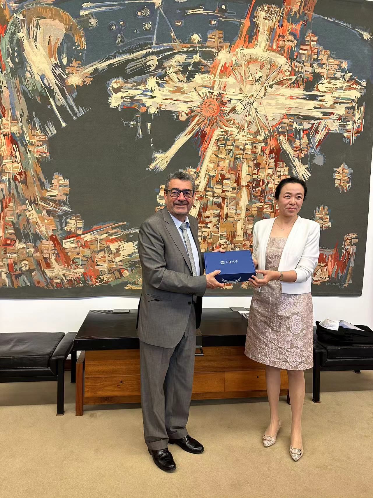 C23F8406C9CE7E2B5A9FB1F6201_6E0E9977_71AB9