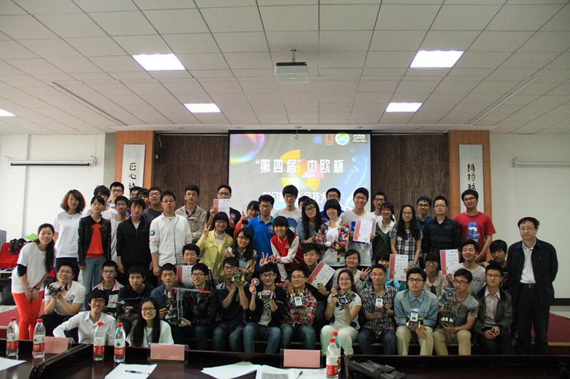 AECCAB8AC6CC3B43B0C29B4758D_7918E51B_11813.jpg?e=