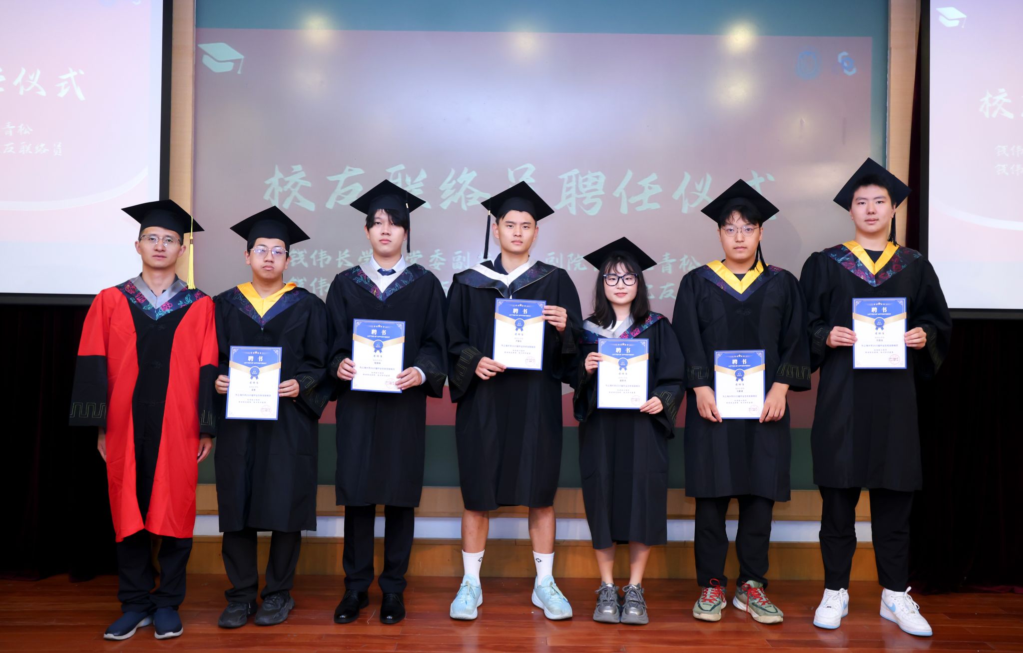 84E4E80B68E8F7CF1C3E9368A90_3F08AC29_390E1