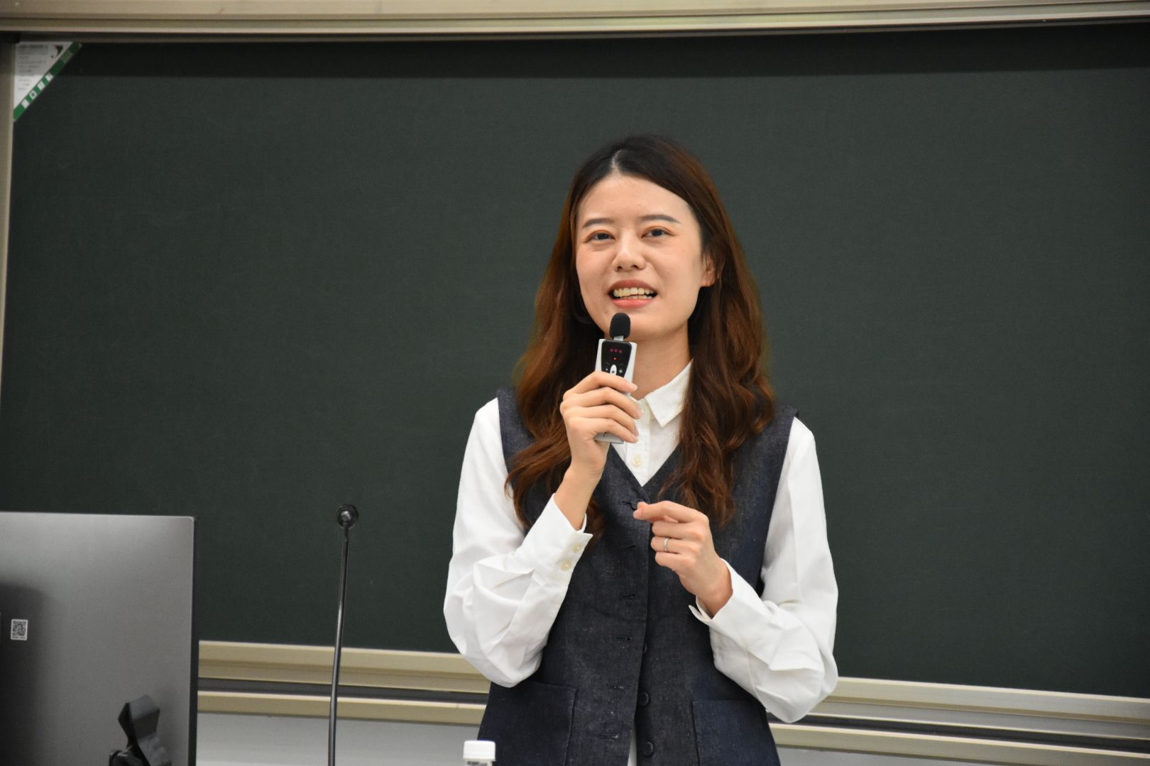 C77305690BEC32806A6400C7CF5_5A445F1B_21FEE