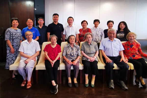 ÇÈÁª×ù̸¾ÛºÏÓ°_¸±±¾.jpg ÇÈÁª×ù̸¾ÛºÏÓ°_¸±±¾.jpg