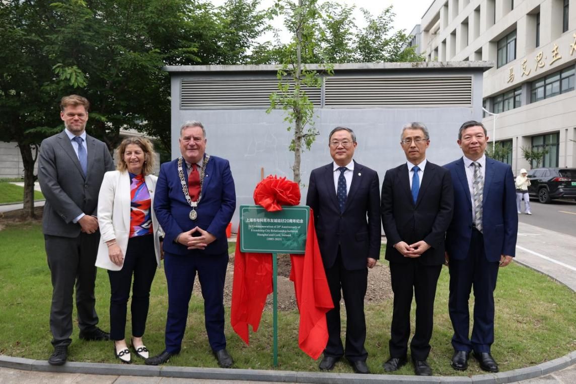 6FCBE7AD29E06F9B5A05F92E100_68F816E9_27236 6FCBE7AD29E06F9B5A05F92E100_68F816E9_27236