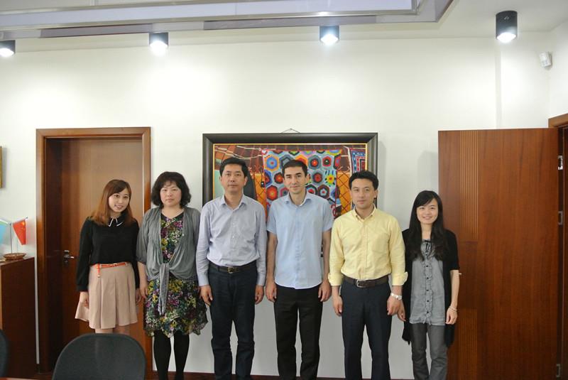 9ED85C6D9C7A76EB4B43BBDEAA2_A9D203D9_C900.jpg?e=