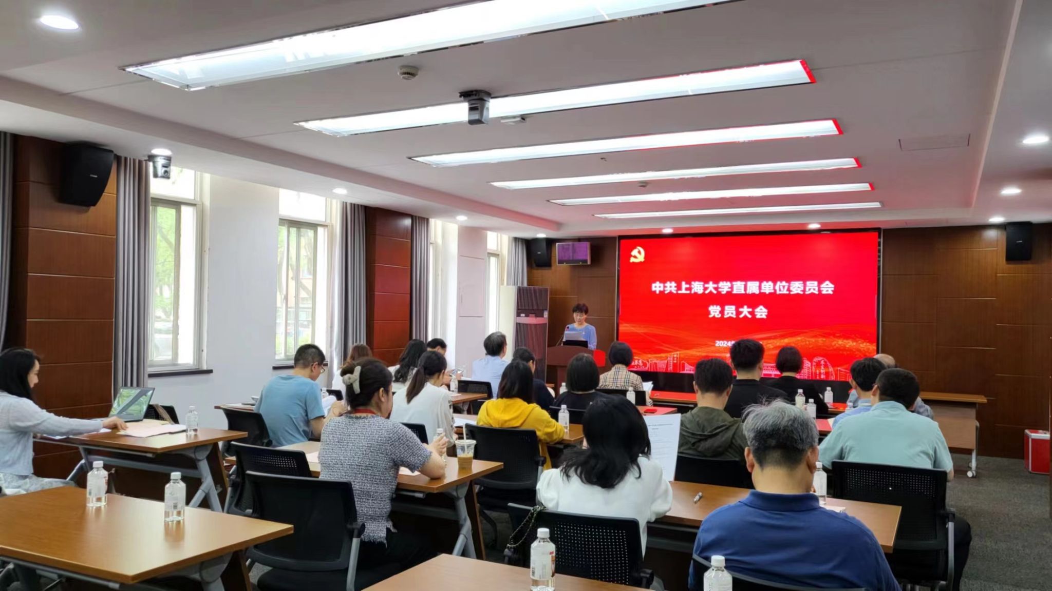 µ³´ú±íÑ¡¾ÙÕÕÆ¬1.jpg µ³´ú±íÑ¡¾ÙÕÕÆ¬1.jpg