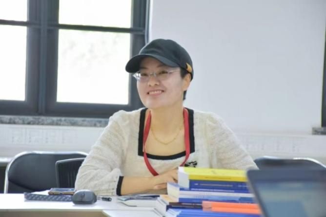 EBA8CA4C4A893D0302553D29DC7_17BB9719_698A