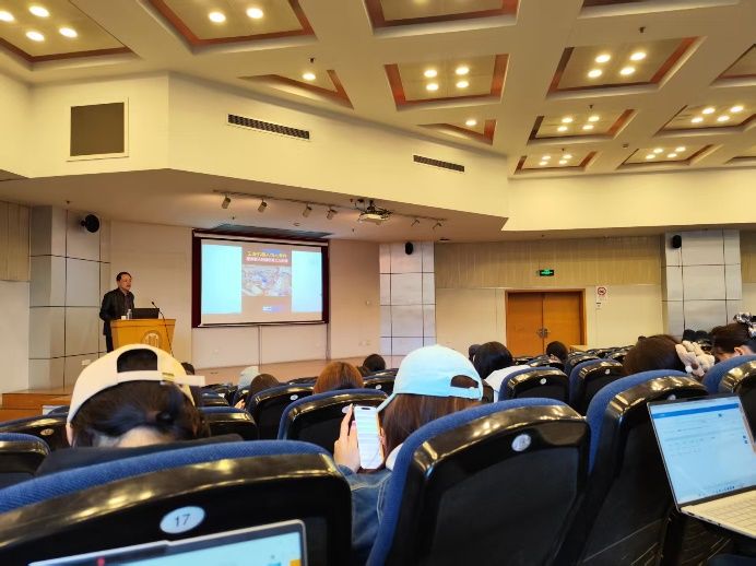 2226B81A2DC561F61756E83AB97_37D30B74_EF9D