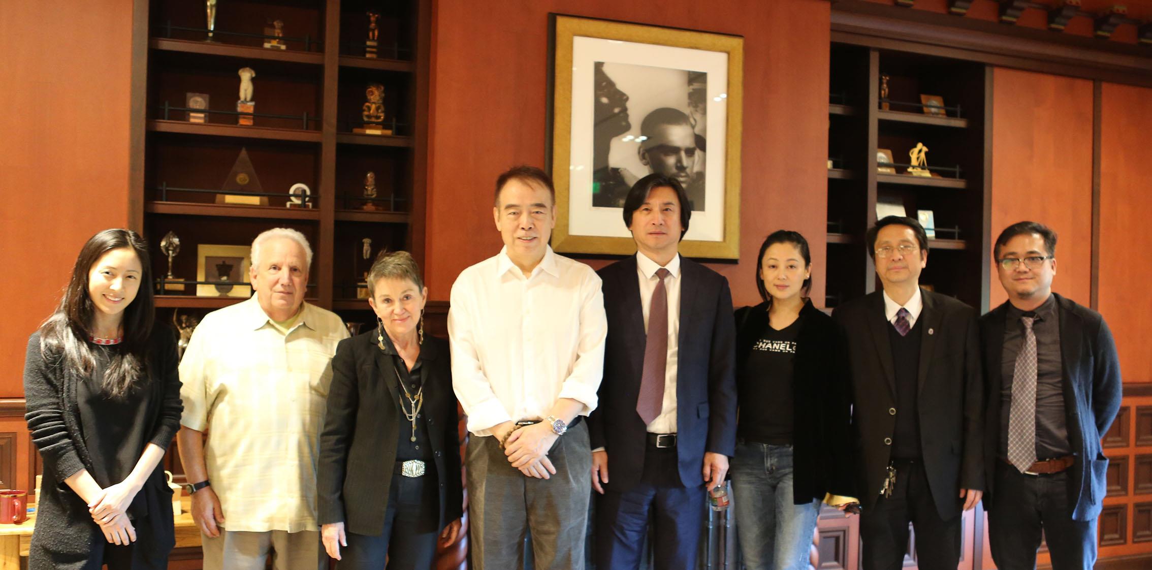 FC7A9532DDFE3D19A1E68138702_2BCA543A_35977.jpg?e= FC7A9532DDFE3D19A1E68138702_2BCA543A_35977.jpg?e=