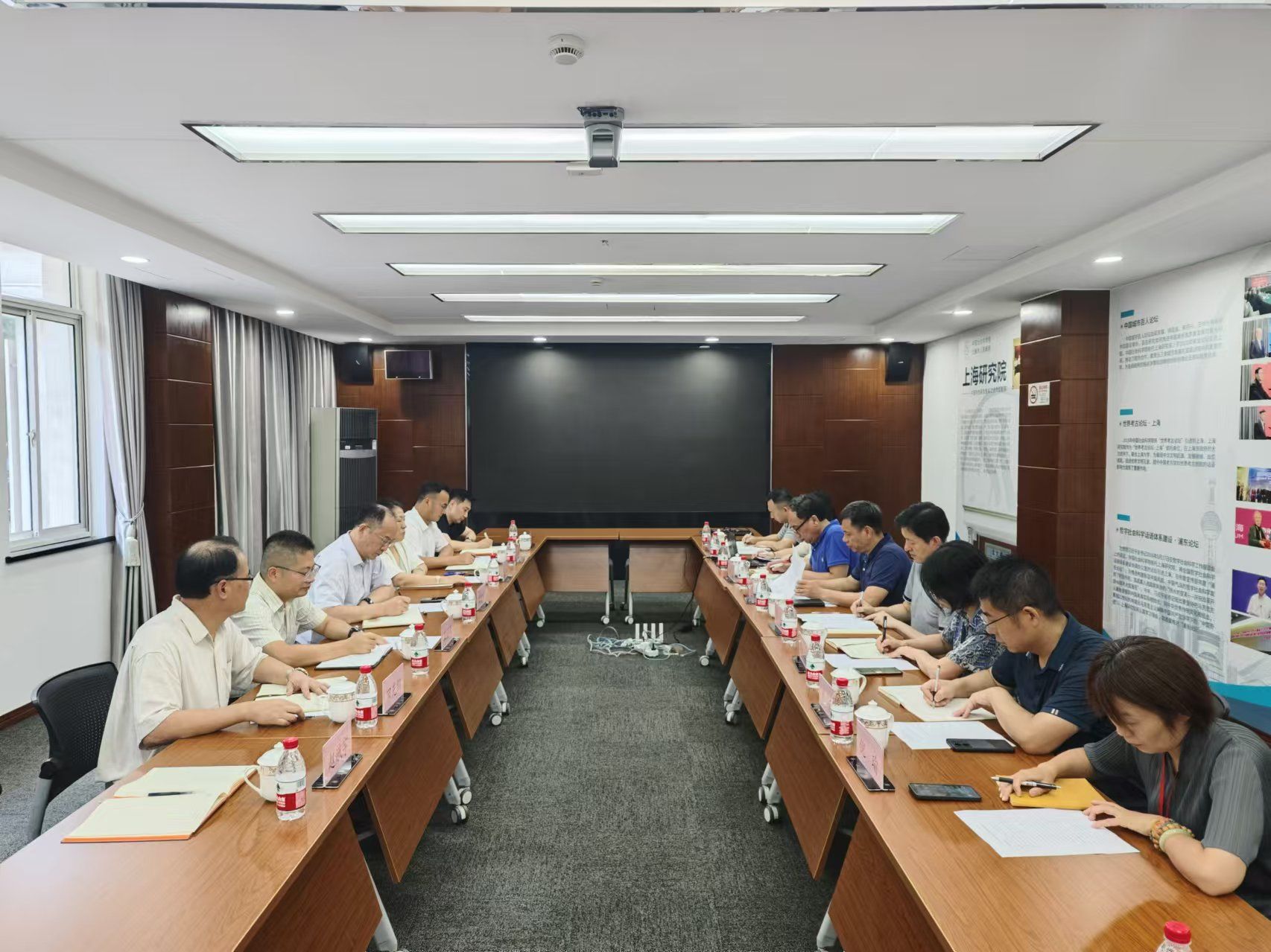 4C4F5543BED2E34BBC0F2F95DA9_CC1F1B64_46532