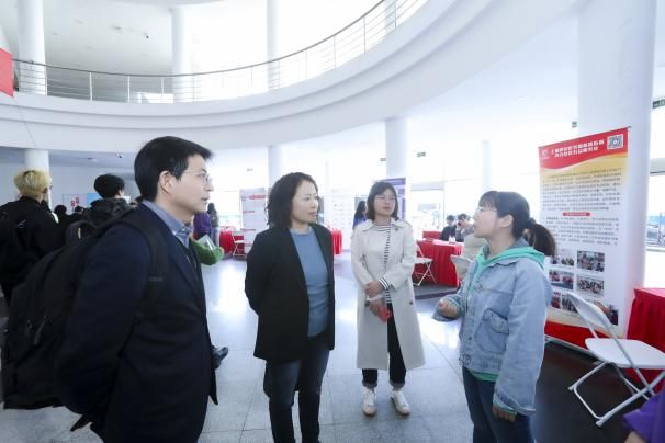 42CC420D4EBFD716C1D1EBA378C_91CCA85F_8872