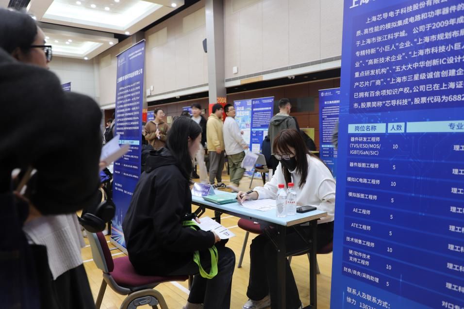 14B26111FE915748D7F6B27533C_3DEB8D62_173B3